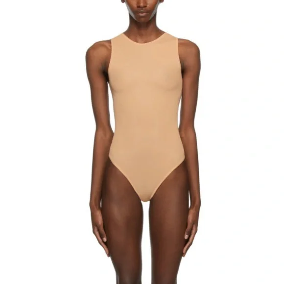 SKIMS Jelly Sheer Crewneck Bodysuit - Clay - Picture 3 of 6